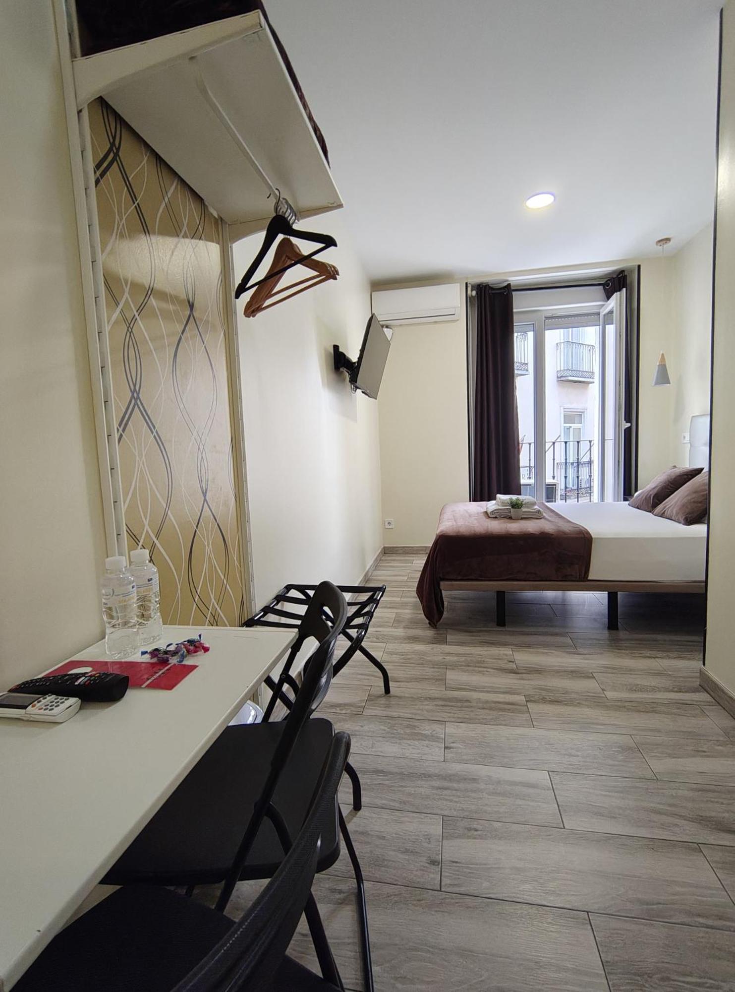 Hotel Ch Cruz Madrid Exteriér fotografie